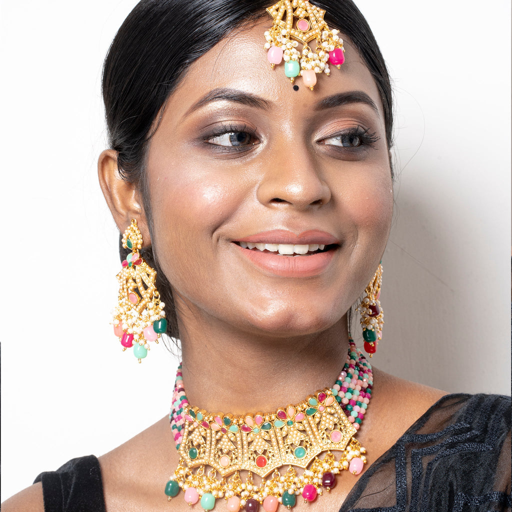GOLDEN MULTICOLOR NECKLACE SET WITH MANG TIKA