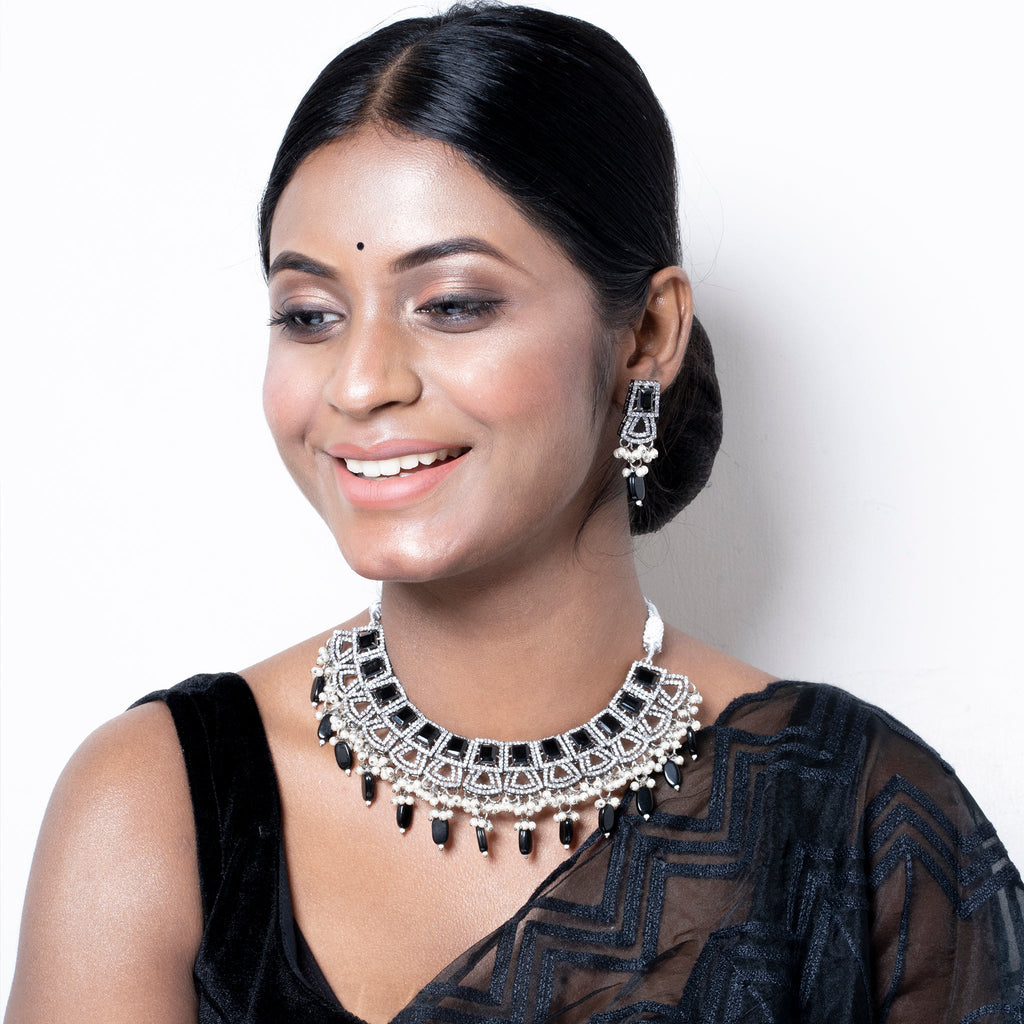 CRYSTAL NECKLACE SET